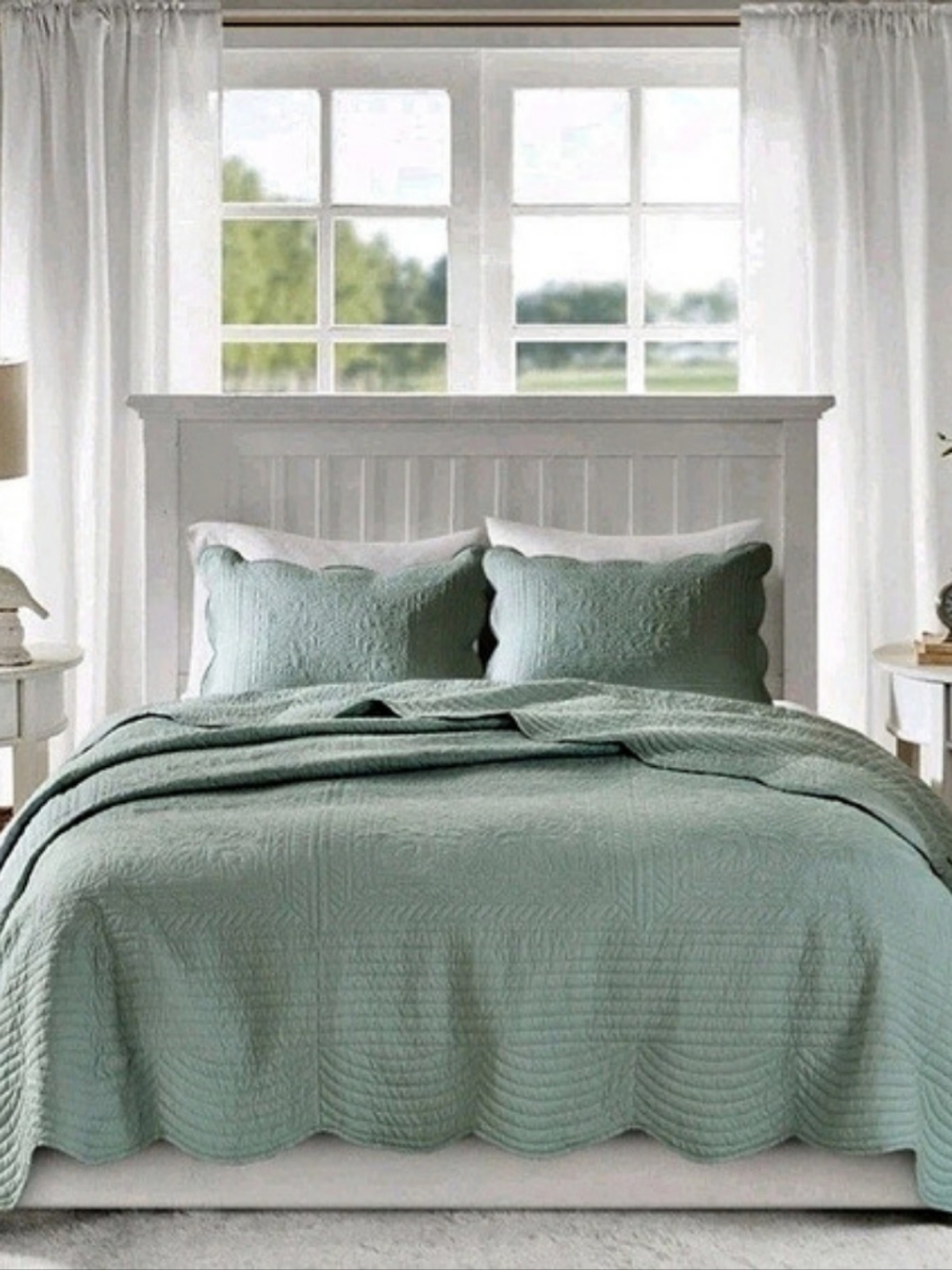 Madison Park 3-Piece Queen Quilt Set in Green Reversible Scalloped Edge